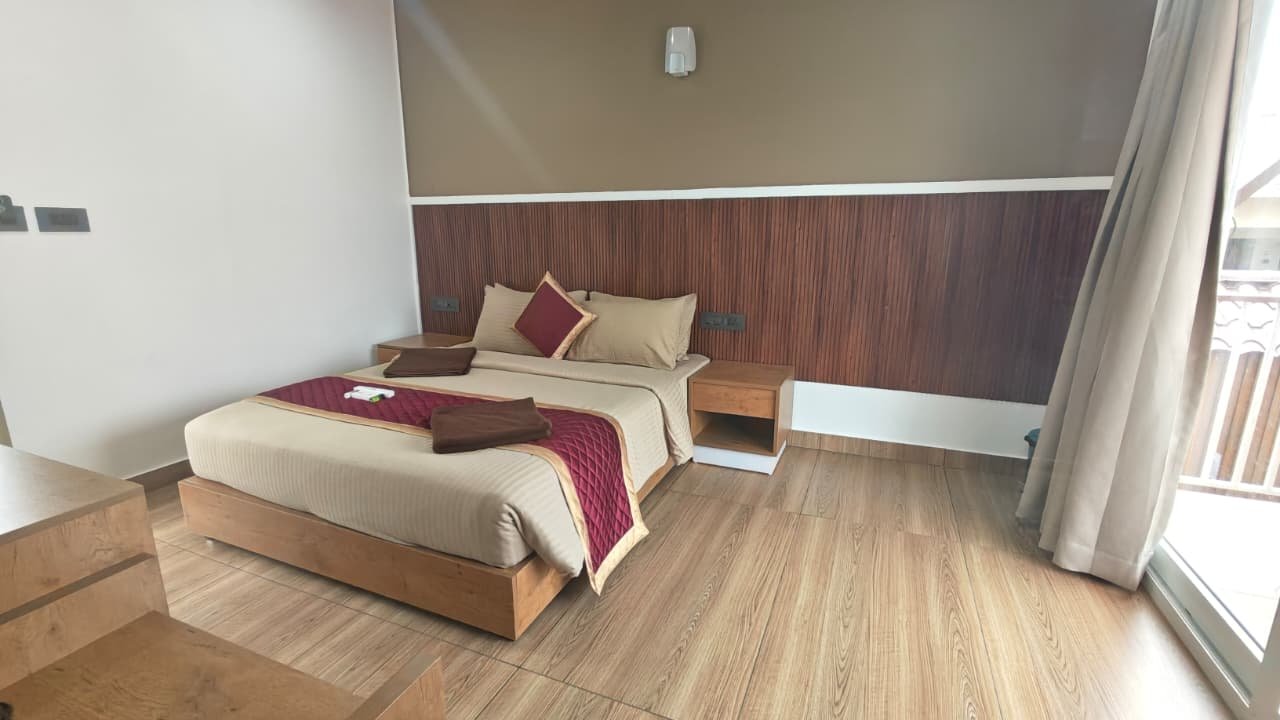 Private Pool Cottage - Bench Inn Vagamon